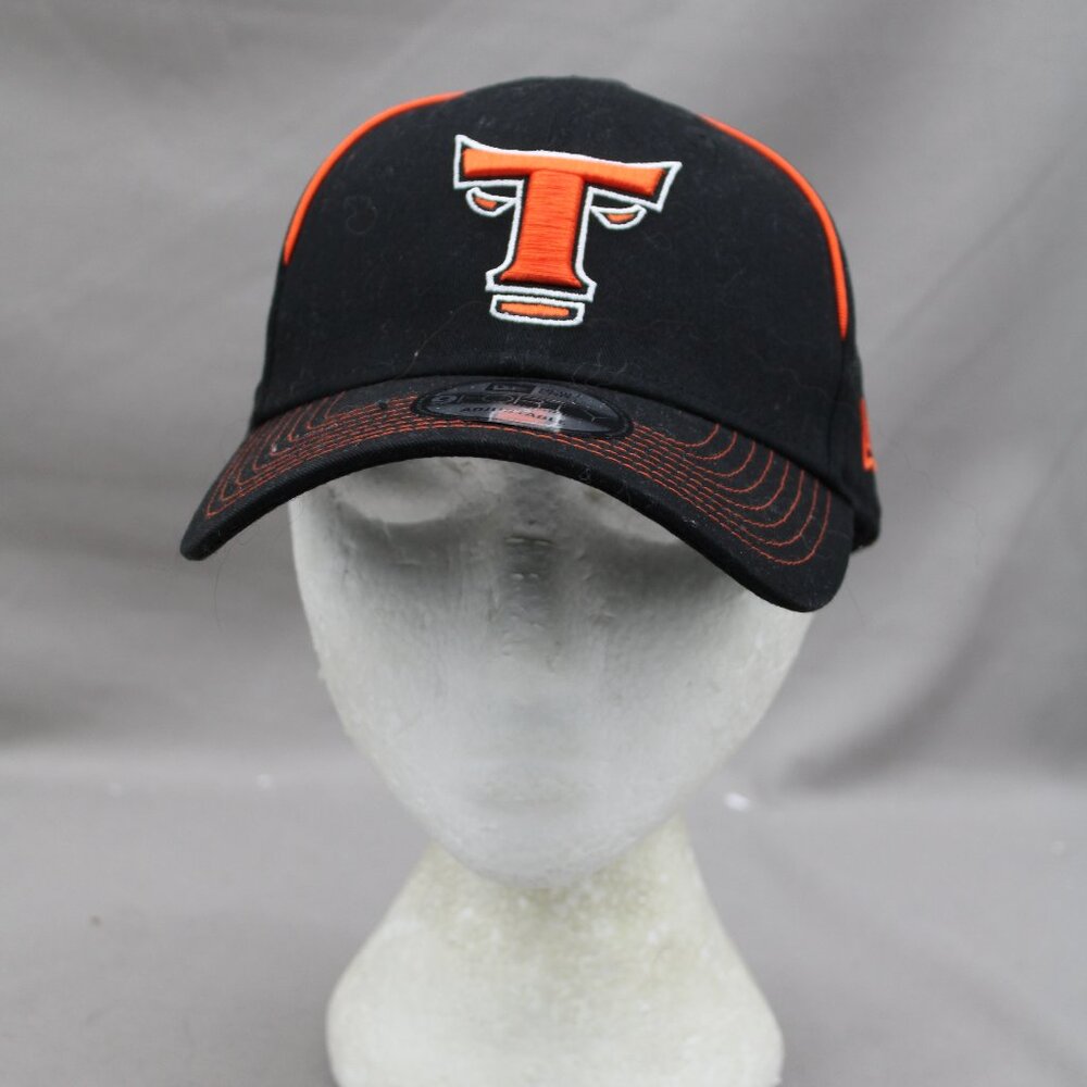 Baseball Hat - Toros Del Este Modern Logo - Adult Gripback